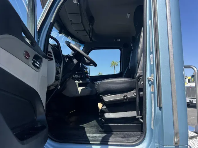 2022 Peterbilt 567