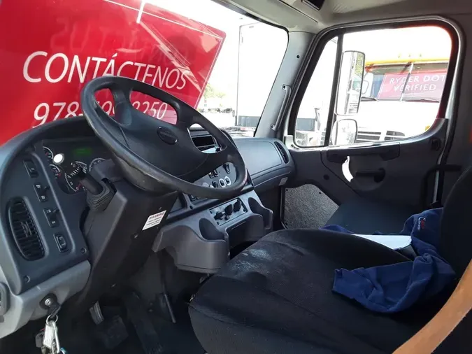 2017 FREIGHTLINER M2 106