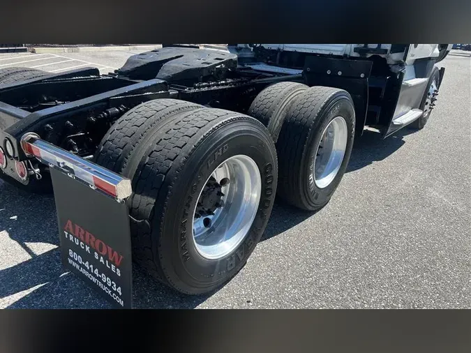 2018 FREIGHTLINER CA12562DCe05c7380a465b6975e6eb23171dc32ce