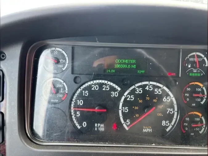2021 FREIGHTLINER/MERCEDES M2 106
