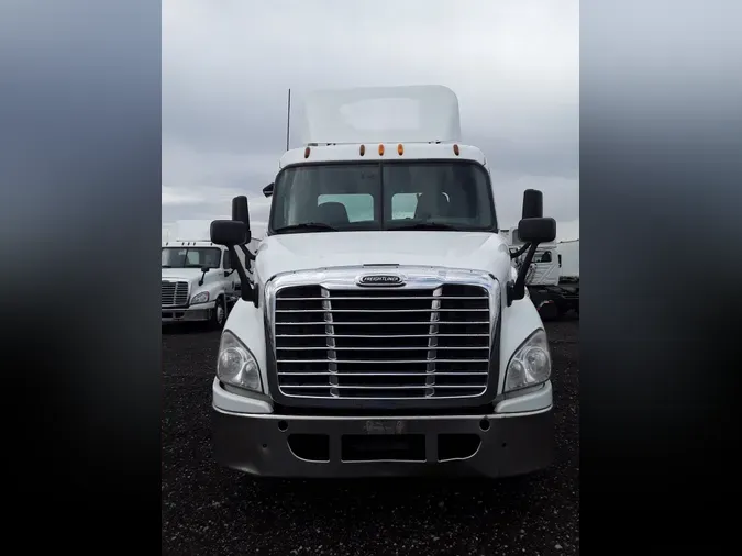 2014 FREIGHTLINER/MERCEDES CASCADIA 113