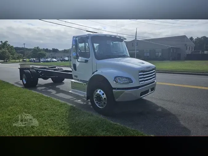 2025 FREIGHTLINER BUSINESS CLASS M2 106 PLUS