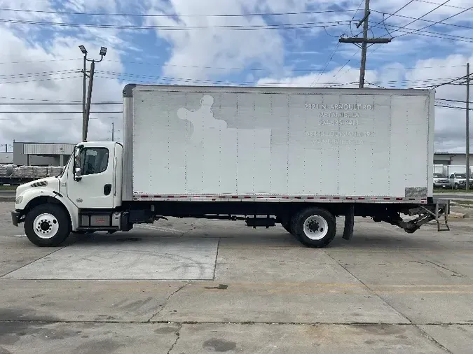 2019 Freightliner M2