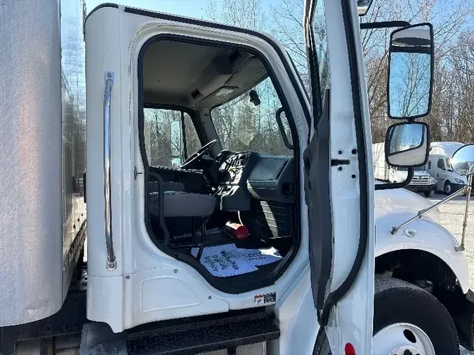 2018 Freightliner M2