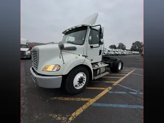 2017 FREIGHTLINER/MERCEDES M2-112