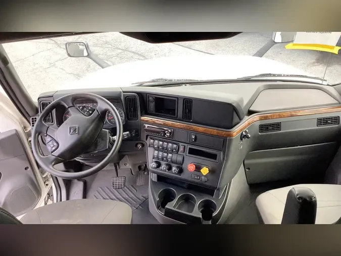 2020 International LTe073482fc14c09c6e1427e73e2244b2b