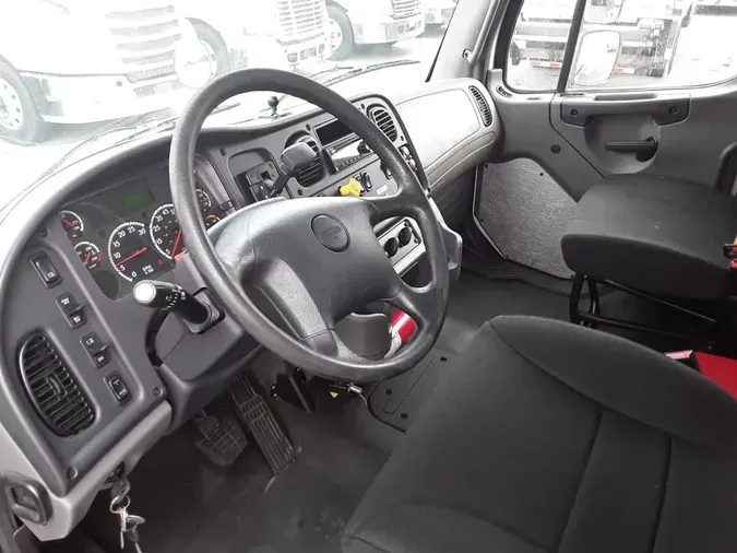 2018 FREIGHTLINER/MERCEDES M2 106