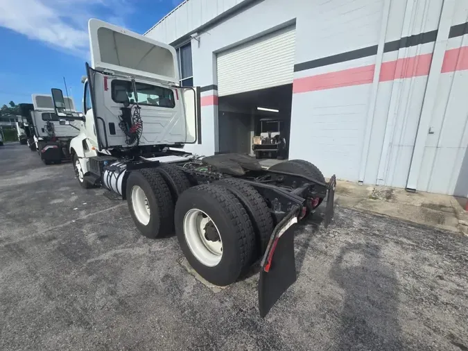 2020 NAVISTAR INTERNATIONAL LT625 DAYCAB T/A