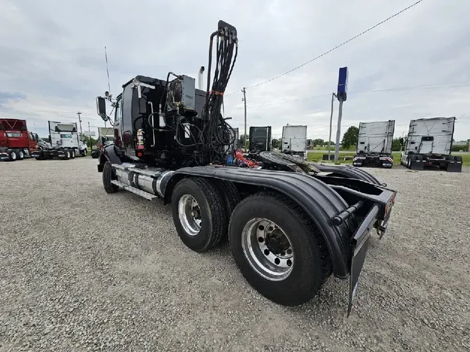 2011 WESTERN STAR 4900
