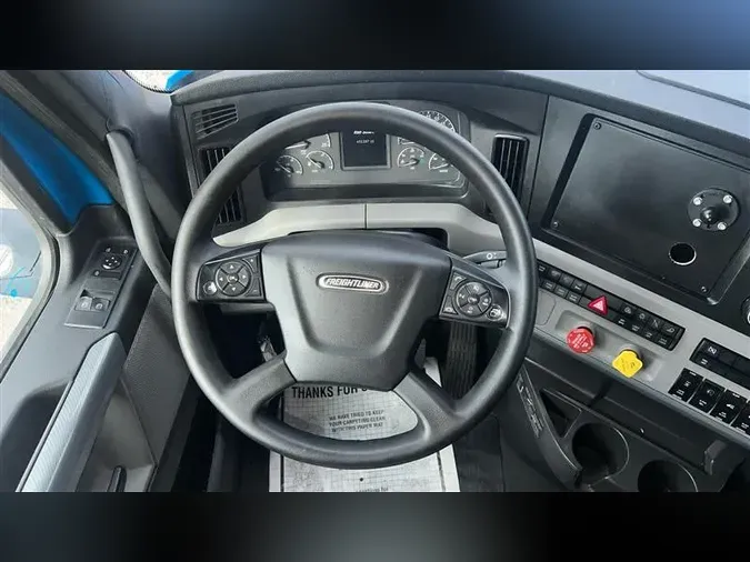 2022 FREIGHTLINER CA126