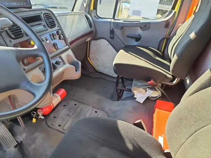 2016 FREIGHTLINER/MERCEDES M2 106e07e323b383c3072e5b3072b80cfac99