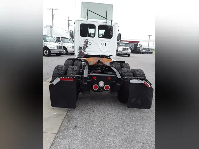 2019 FREIGHTLINER/MERCEDES CASCADIA 125