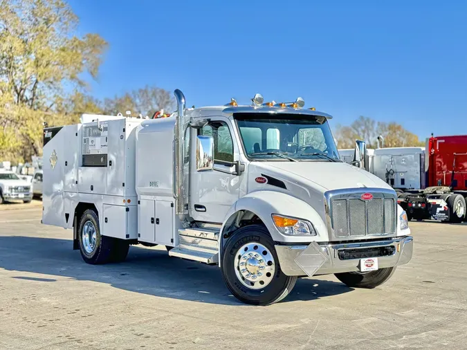 2025 PETERBILT 537