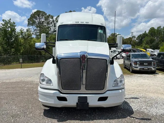 2022 Kenworth T680