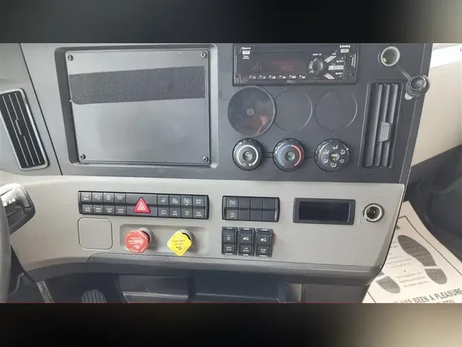 2020 FREIGHTLINER CASCADEVO1