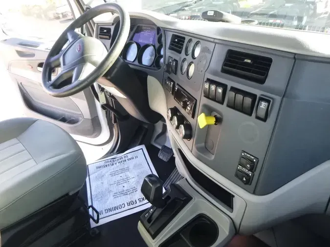 2018 Peterbilt 567