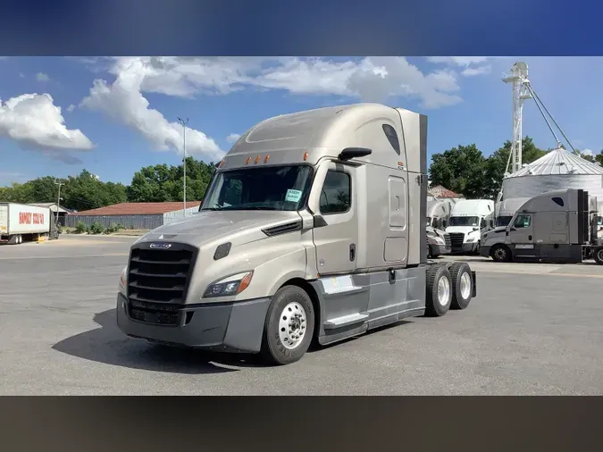 2022 Freightliner Cascadia 126