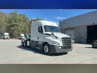 2021 Freightliner Cascadia 126