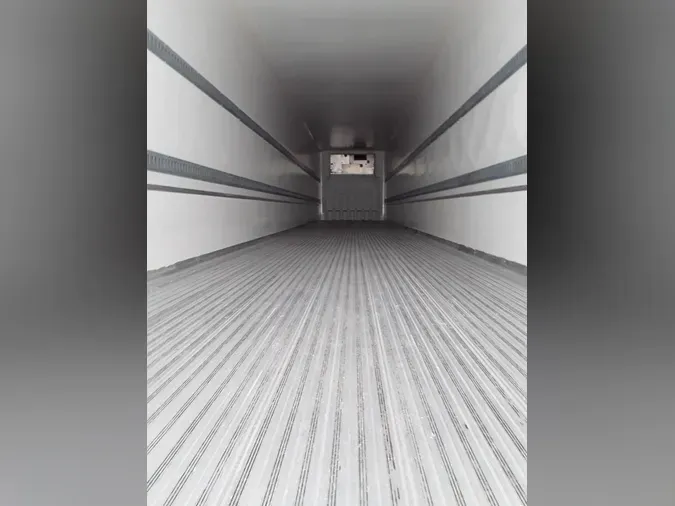 2014 VANGUARD TRAILER CORP R8000B 53/102/162