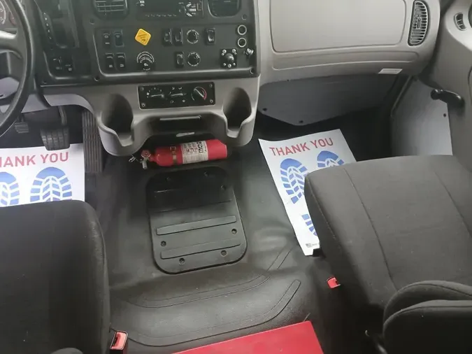 2019 FREIGHTLINER/MERCEDES M2 106