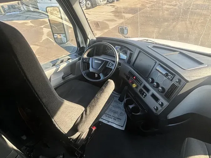 2019 Freightliner New Cascadia 126