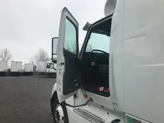 2018 International LT625