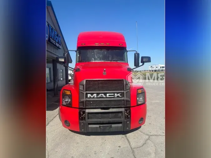 2020 MACK ANTHEM AN64T