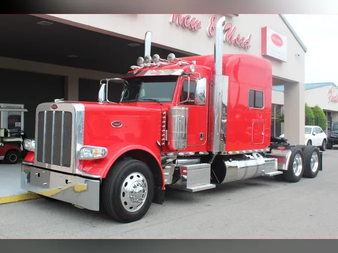 2022 Peterbilt 389