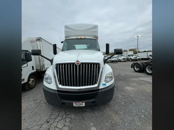 2019 NAVISTAR INTERNATIONAL LT625 DAYCAB T/A