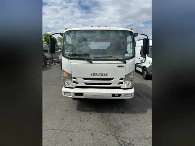 2017 ISUZU NQR-NS4 CREW CABe09cdc9839f3a2b0bfc7ee2f24e7628d