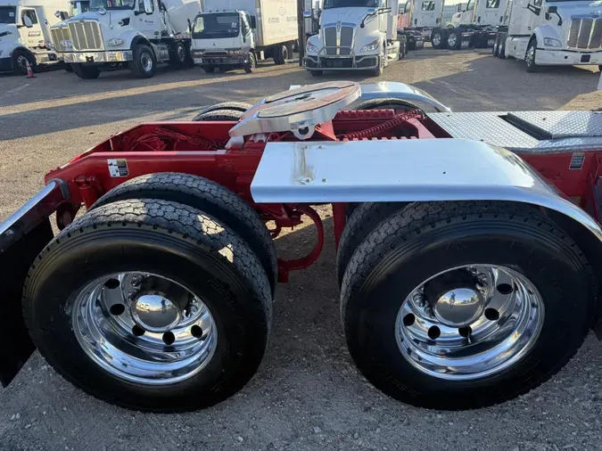 2022 Peterbilt 389e09d7266d34609d5598df18d0928015c