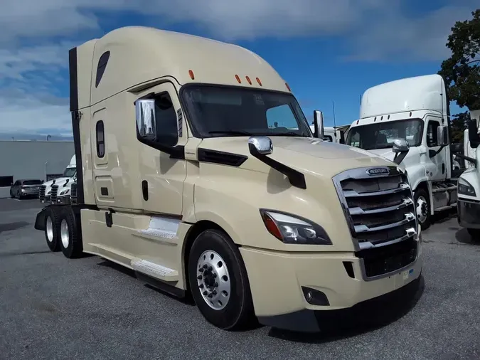 2020 FREIGHTLINER NEW CASCADIA PX12664