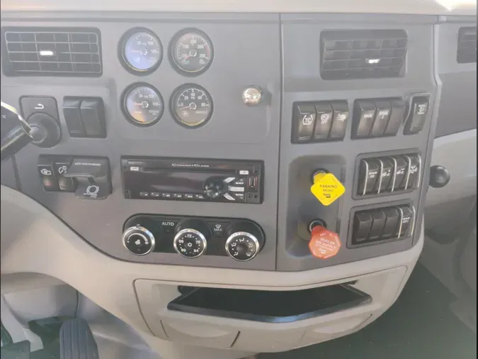 2020 Peterbilt 579