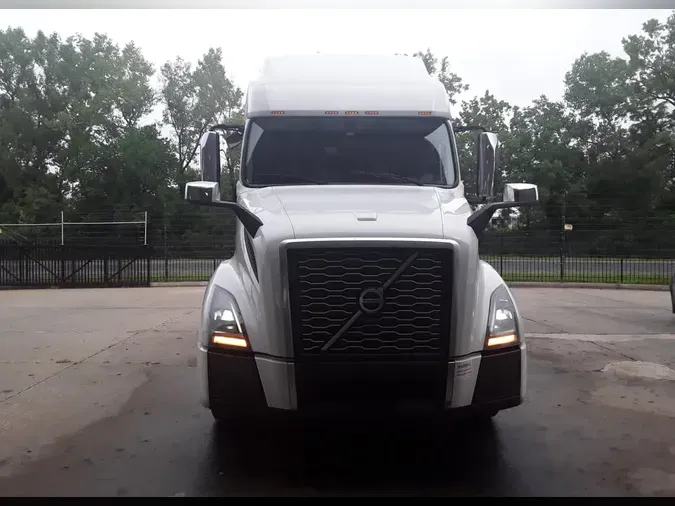 2019 VOLVO VNL64T-760