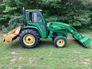 2004 John Deere 4520