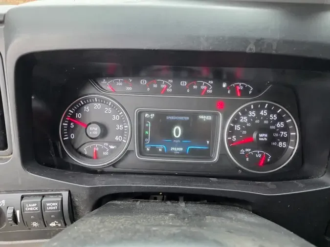 2020 NAVISTAR INTERNATIONAL MV607 (4X2)