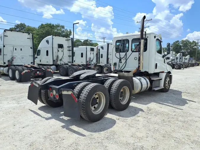 2019 FREIGHTLINER NEW CASCADIA PX12664