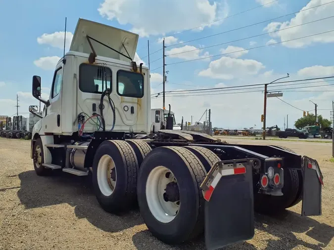 2019 FREIGHTLINER NEW CASCADIA PX12664