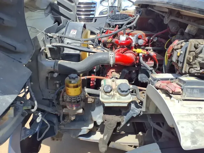 2018 FREIGHTLINER/MERCEDES M2 106e0a834e0692f40be49da77bfd0682764