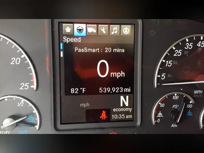 2025 Freightliner Cascadia 126