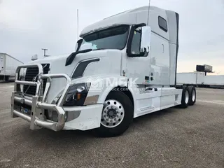 2016 VOLVO VNL6T670