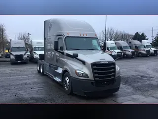 2020 Freightliner Cascadia