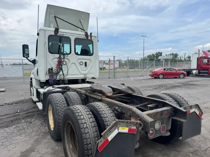 2019 FREIGHTLINER CASCADIA 125
