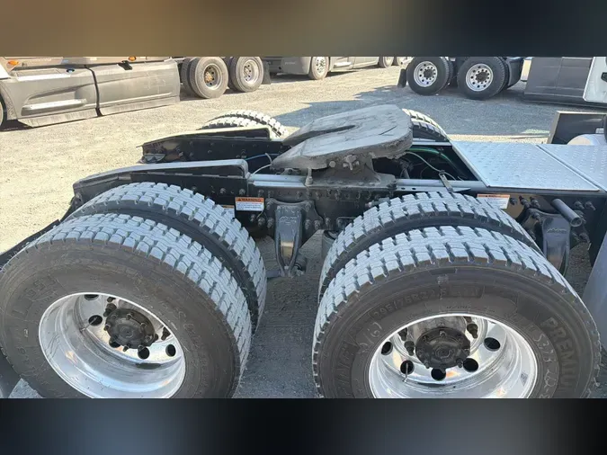 2022 Freightliner Cascadia 126e0b9149651f08d8d4cd73601b77c2440