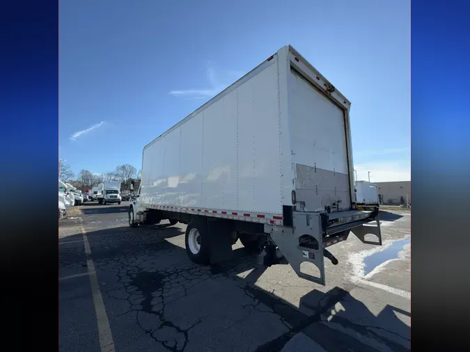 2019 FREIGHTLINER/MERCEDES M2 106