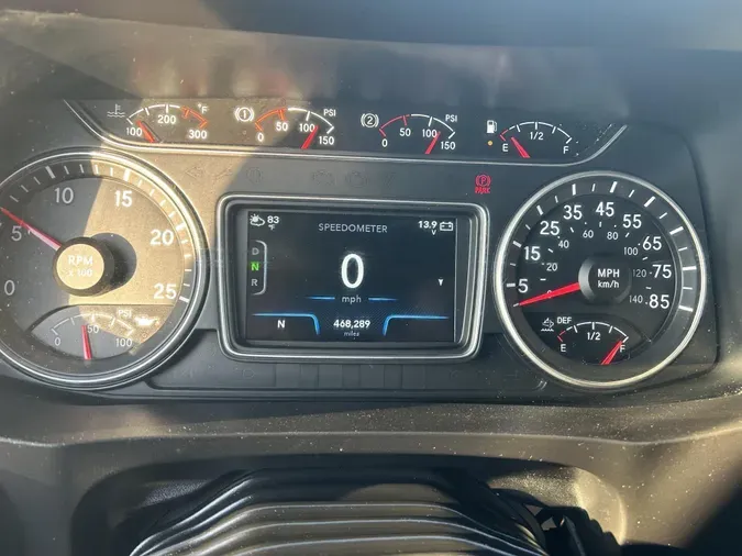 2020 International LT625
