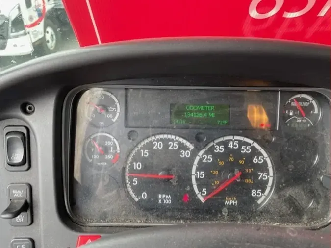 2019 FREIGHTLINER M2 106