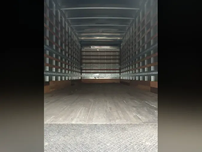 2021 FREIGHTLINER/MERCEDES M2 106