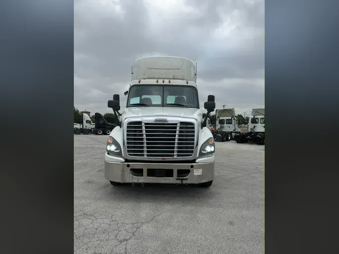 2020 FREIGHTLINER/MERCEDES CASCADIA 125