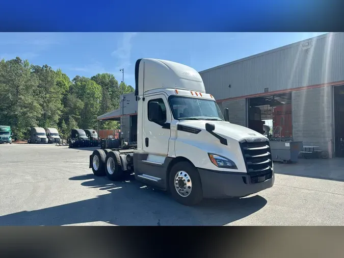 2019 Freightliner Cascadia 126e0c9a7f204626d76a30dd642e4aadec9